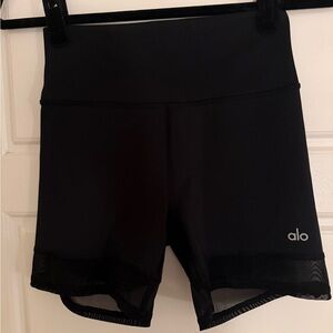 ALO Yoga Women's Black Airlift double trouble bike short